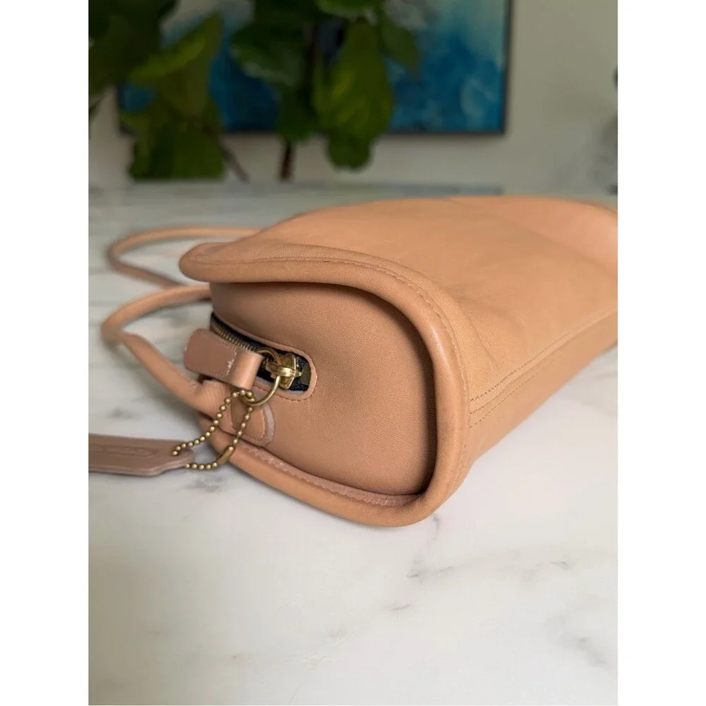 COACH Vintage Kimball Crossbody Bag 9911 Camel Stone Butterscotch Leather 90's